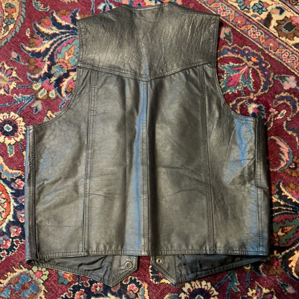 Vest - Picture 6 of 6